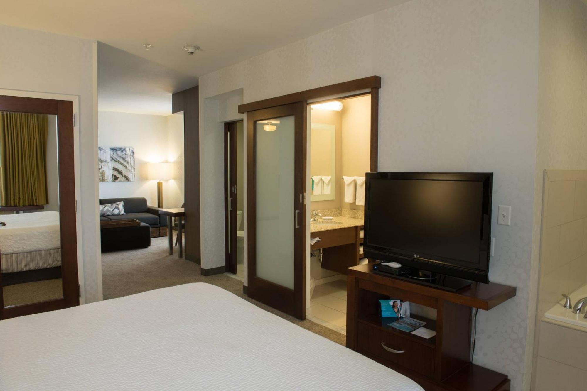 Springhill Suites By Marriott Logan Exterior photo